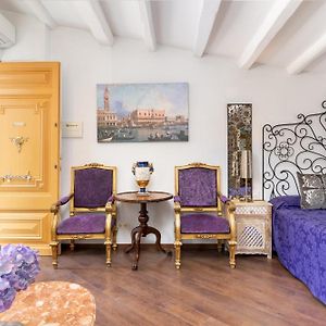Suite Deluxe con Cama Queen